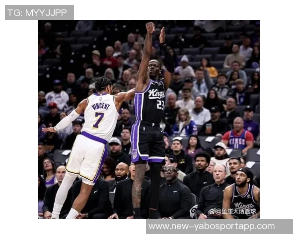 湖人缺少东詹却被里夫斯打爆德罗赞拉文表现为何不敌对手